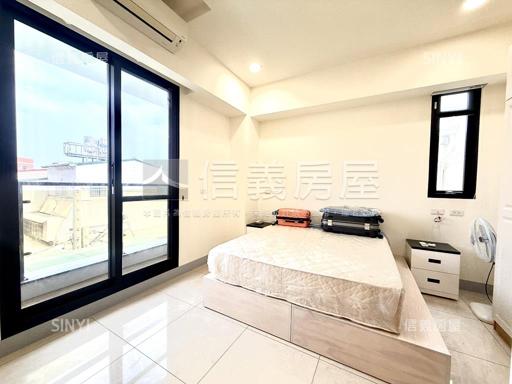 仁武面河景角窗輕奢美透房屋室內格局與周邊環境