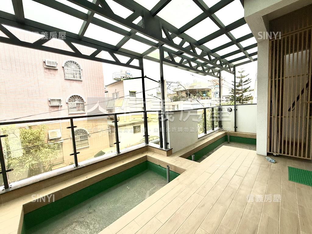 仁武面河景角窗輕奢美透房屋室內格局與周邊環境