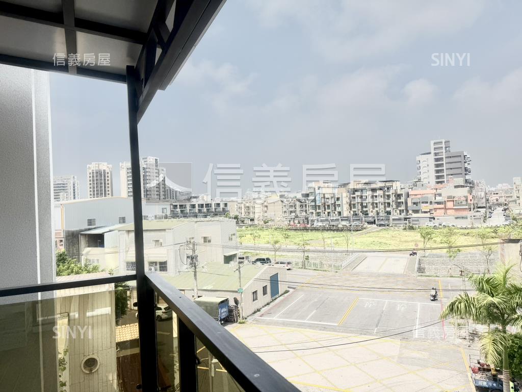 仁武面河景角窗輕奢美透房屋室內格局與周邊環境