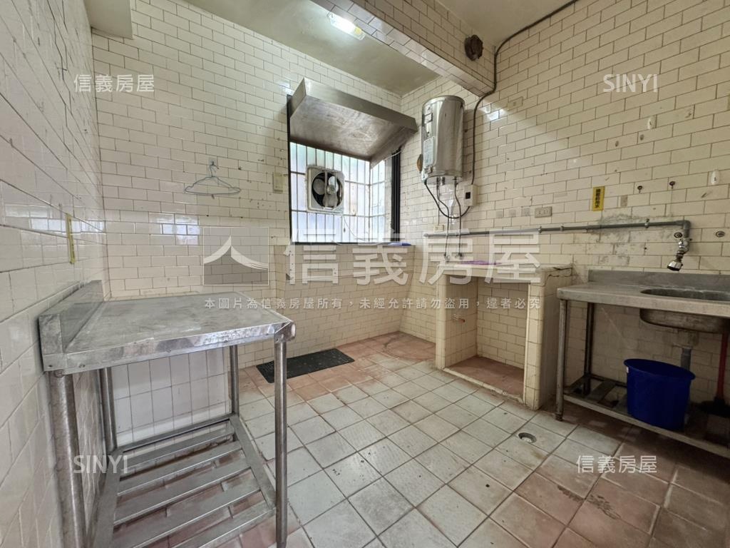 正豐街成家四房美宅房屋室內格局與周邊環境