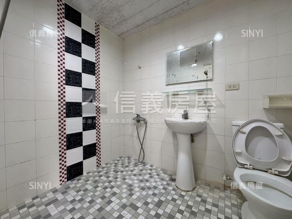 正豐街成家四房美宅房屋室內格局與周邊環境