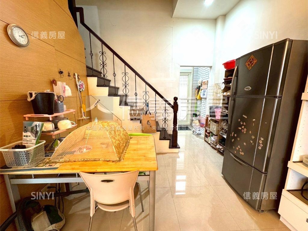 嶺東社區型臨路透天整理過房屋室內格局與周邊環境