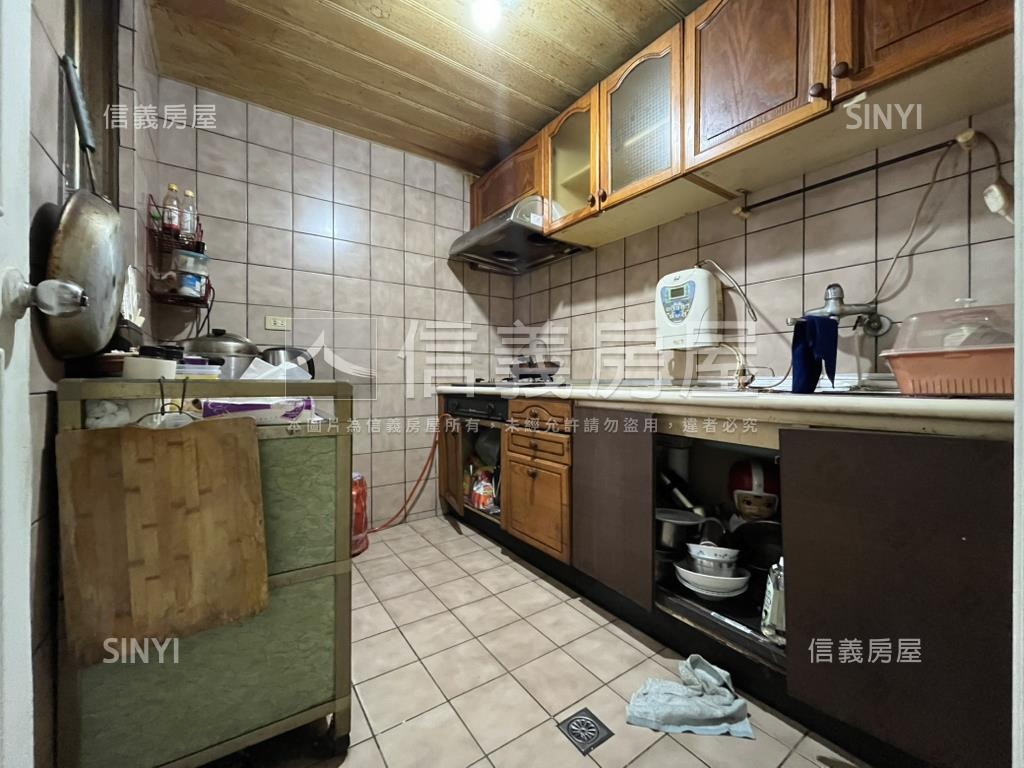 福德低公設電梯３房房屋室內格局與周邊環境