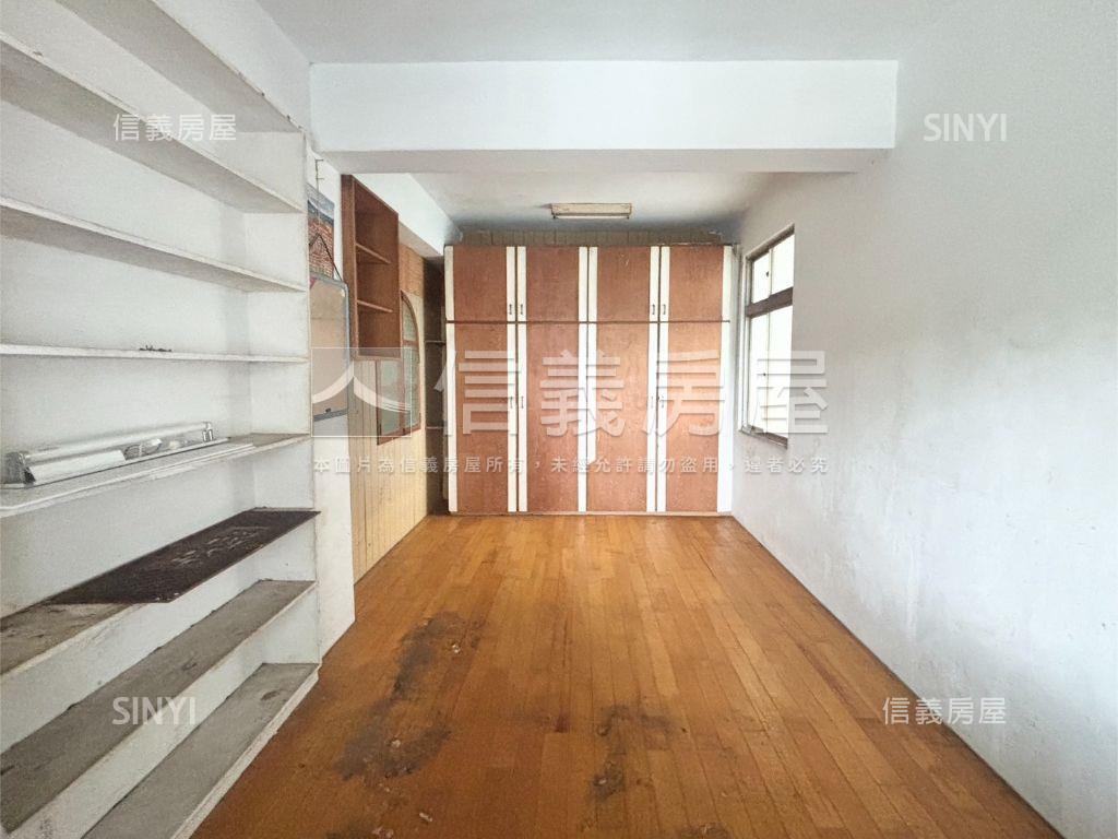 專任！大空間採光二樓美寓房屋室內格局與周邊環境