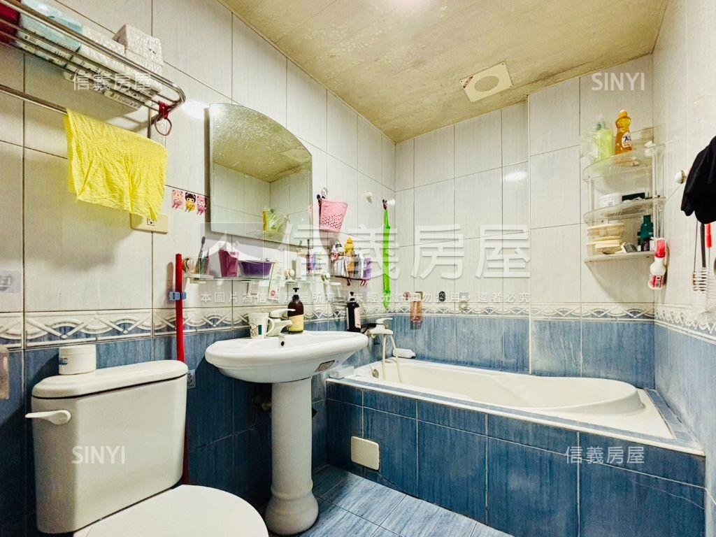 ８８旁大空間三角窗透店房屋室內格局與周邊環境