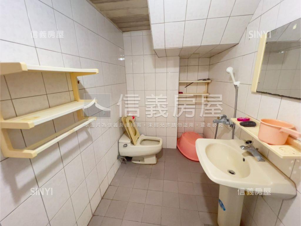 雙層面公園愜意景觀宅房屋室內格局與周邊環境