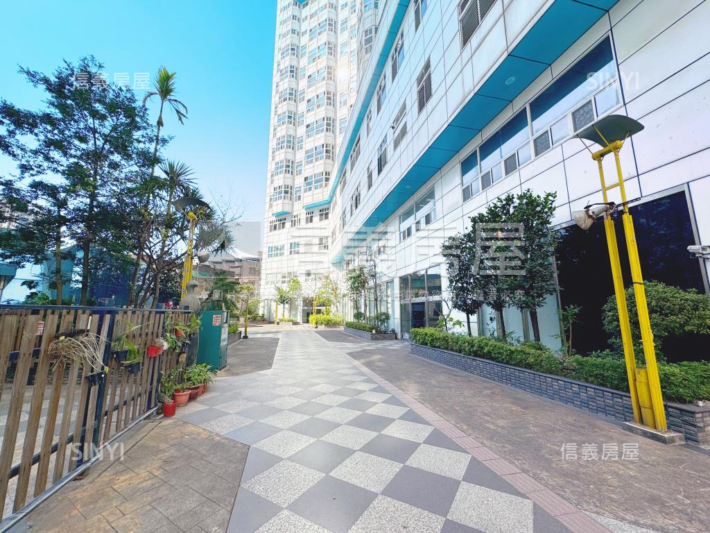 海韻山嵐摩天京華房屋室內格局與周邊環境