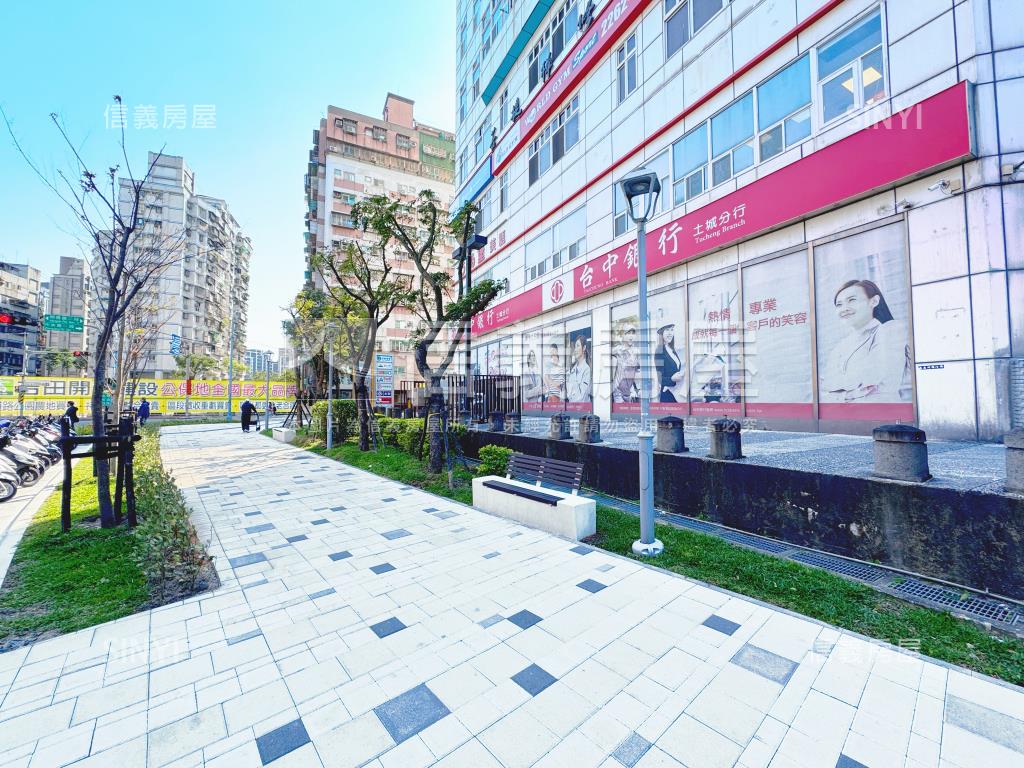 海韻山嵐摩天京華房屋室內格局與周邊環境