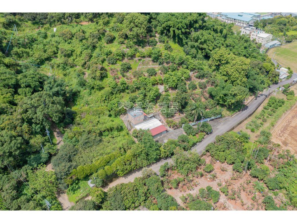 近國６千坪有產值荔枝園房屋室內格局與周邊環境