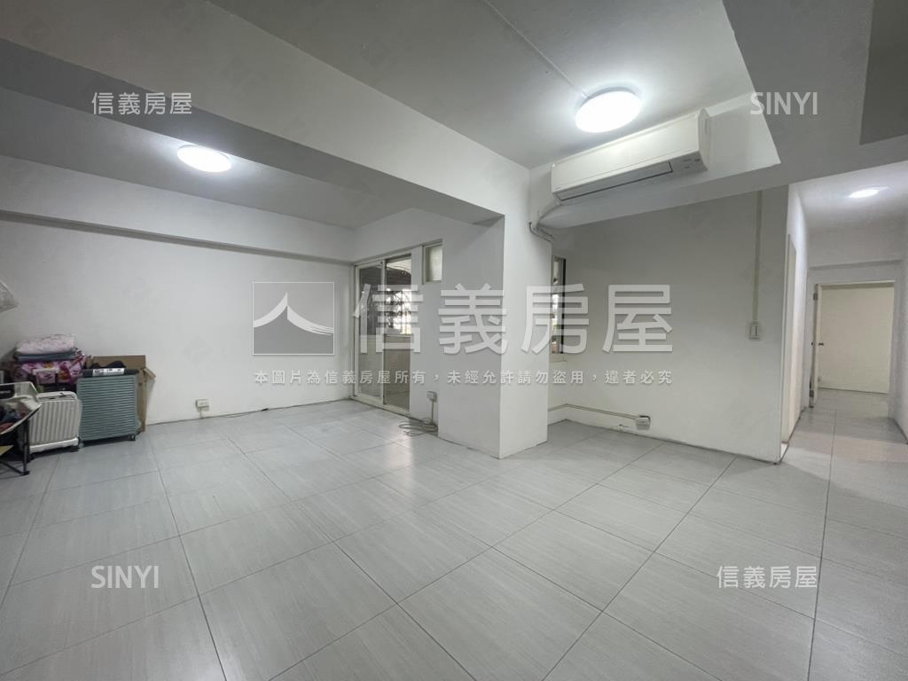 青年溫馨方正四房房屋室內格局與周邊環境