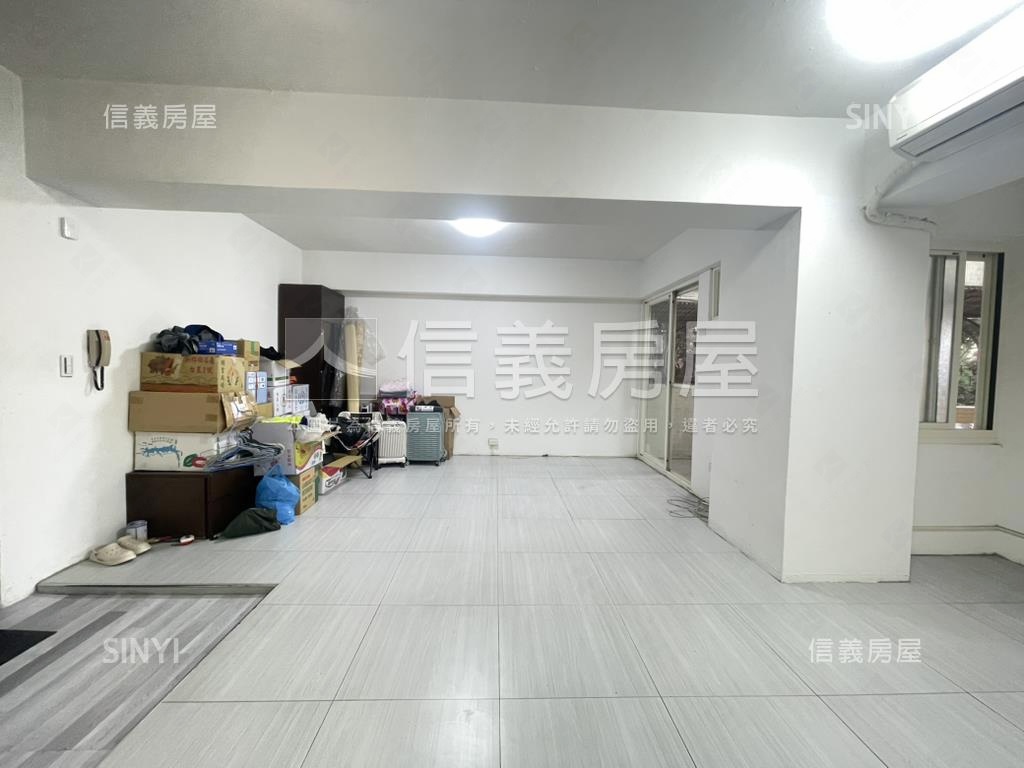 青年溫馨方正四房房屋室內格局與周邊環境