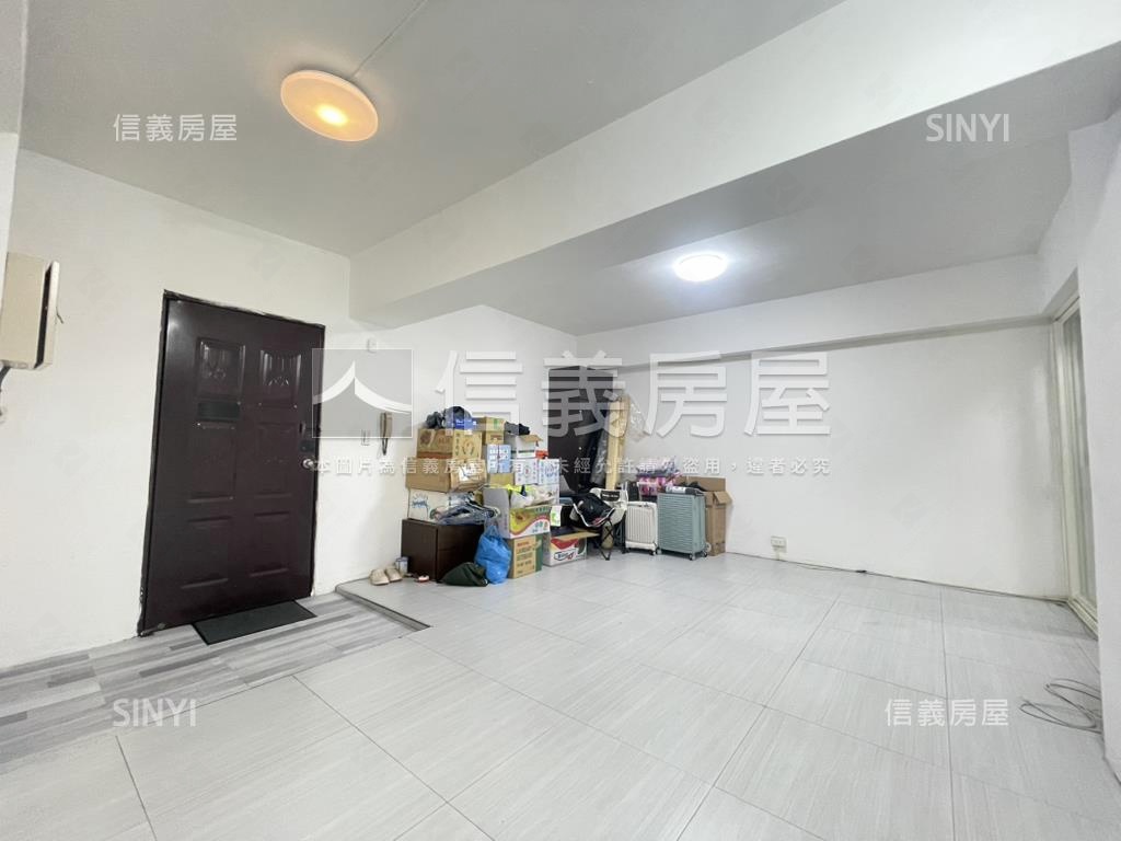 青年溫馨方正四房房屋室內格局與周邊環境