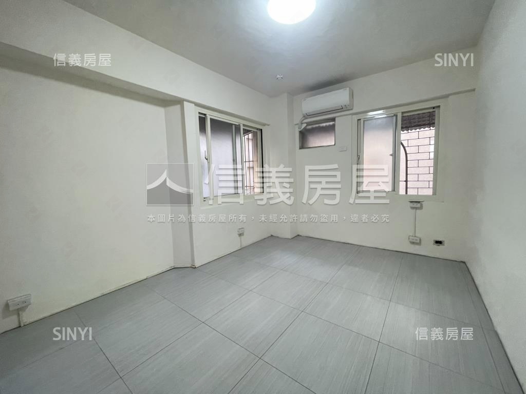 青年溫馨方正四房房屋室內格局與周邊環境