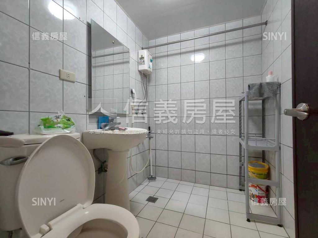 近三民國中｜典雅採光套房房屋室內格局與周邊環境
