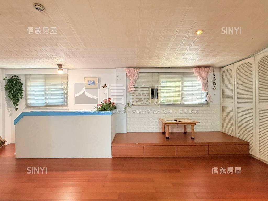 近體育場‧大智美寓頂加房屋室內格局與周邊環境