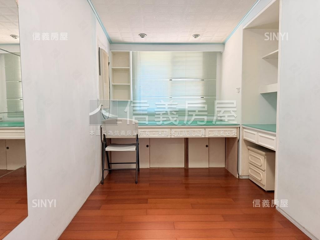 近體育場‧大智美寓頂加房屋室內格局與周邊環境