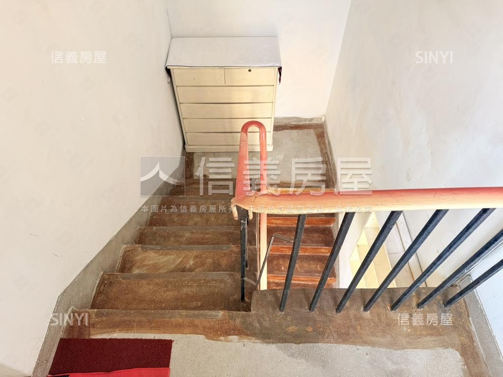 近體育場‧大智美寓頂加房屋室內格局與周邊環境