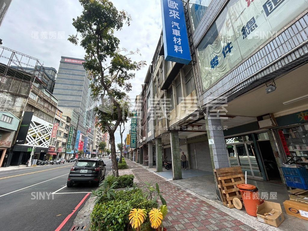 站前商五用地面寬熱鬧透店房屋室內格局與周邊環境