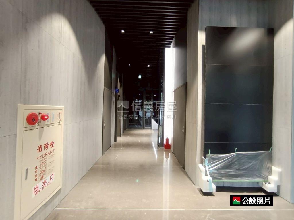 忠孝新生４樓純辦房屋室內格局與周邊環境