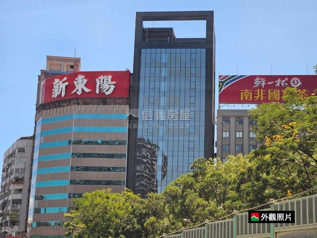 忠孝新生４樓純辦房屋室內格局與周邊環境