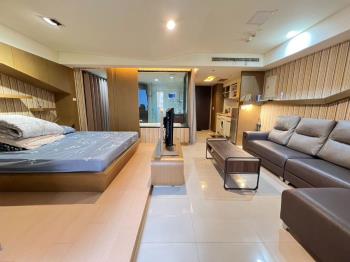 康朵次頂樓小豪宅一房車位