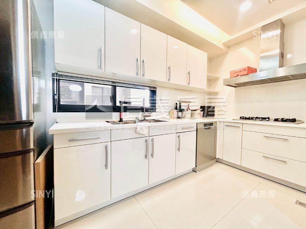 精銳米蘭裝潢大三房雙車房屋室內格局與周邊環境