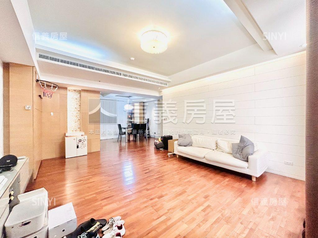 精銳米蘭裝潢大三房雙車房屋室內格局與周邊環境