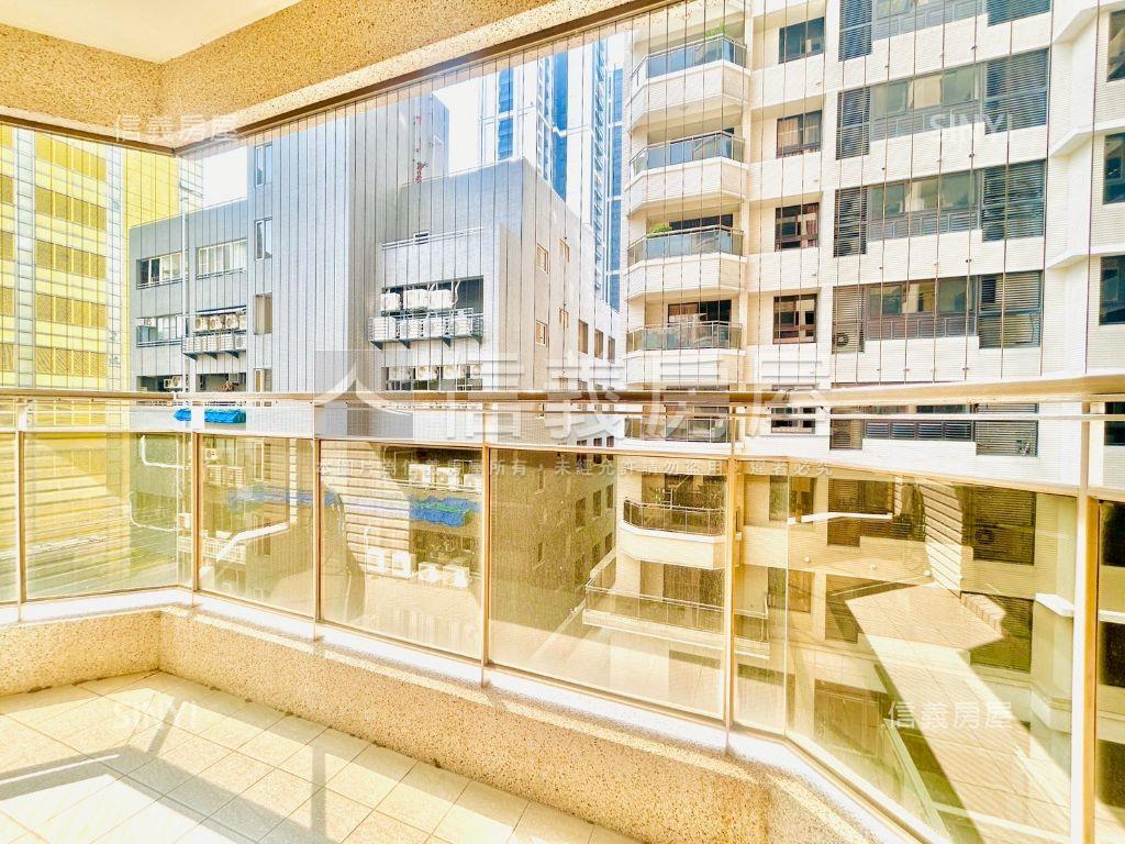 精銳米蘭裝潢大三房雙車房屋室內格局與周邊環境