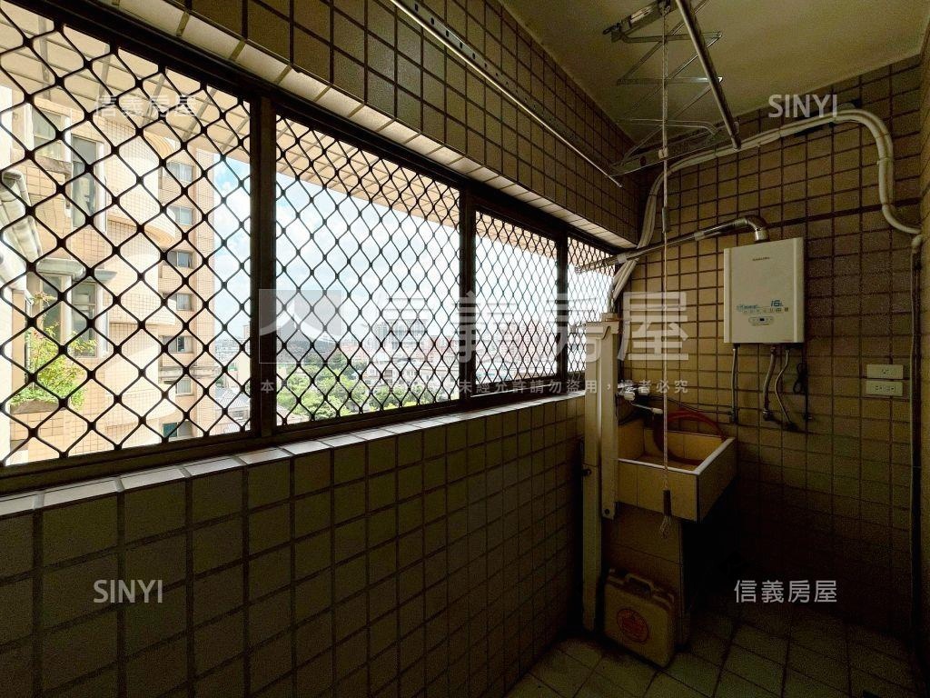 誠售北屯凡爾賽大兩房房屋室內格局與周邊環境