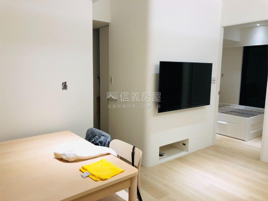新碩稀有小家庭２房美屋房屋室內格局與周邊環境
