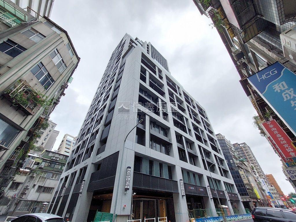 新碩稀有小家庭２房美屋房屋室內格局與周邊環境