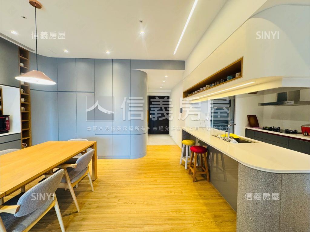 低調奢華馥人灣採光三房房屋室內格局與周邊環境