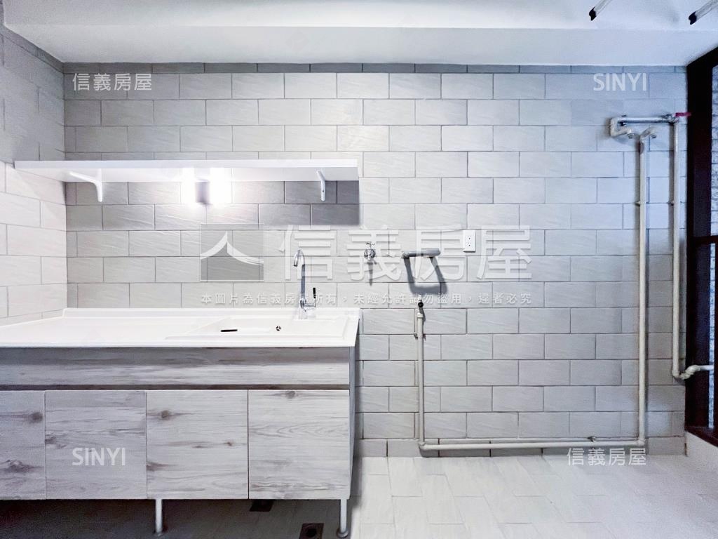 聯悅臻面社區中庭房屋室內格局與周邊環境