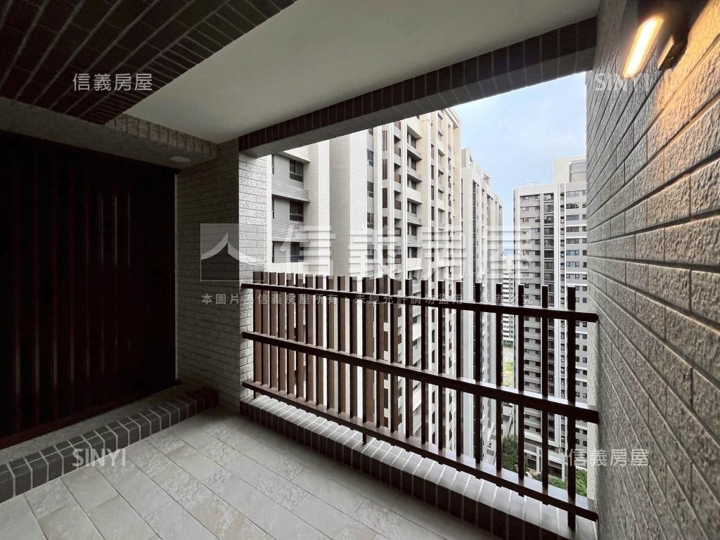 聯悅臻面社區中庭房屋室內格局與周邊環境