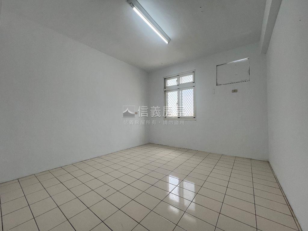 竹北透天有車庫房屋室內格局與周邊環境
