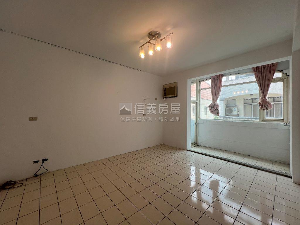 竹北透天有車庫房屋室內格局與周邊環境