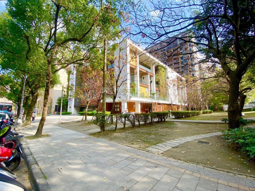 大學京都６樓房屋室內格局與周邊環境