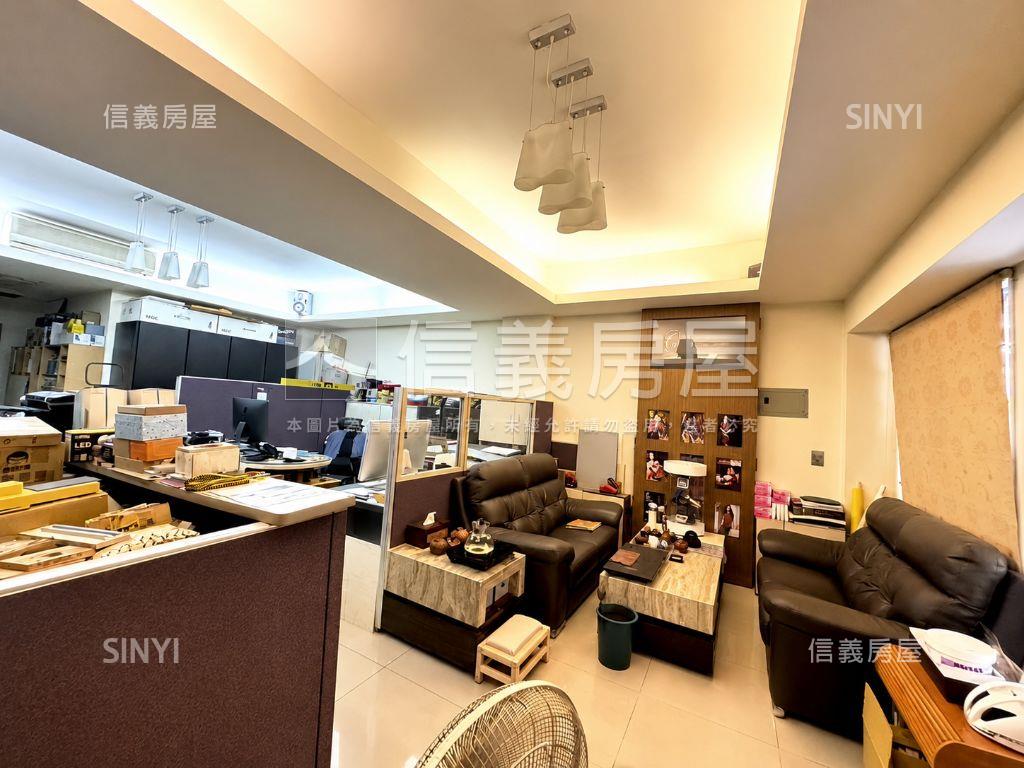 公益商圈低總價大面寬店面房屋室內格局與周邊環境