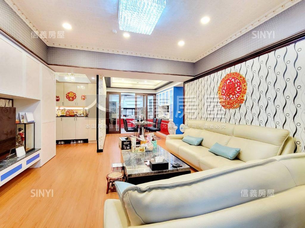 施華洛奇經典四房雙車位房屋室內格局與周邊環境