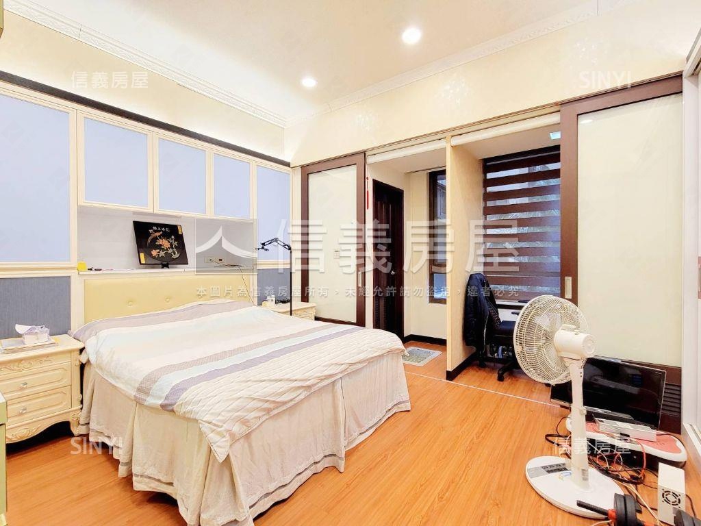 施華洛奇經典四房雙車位房屋室內格局與周邊環境