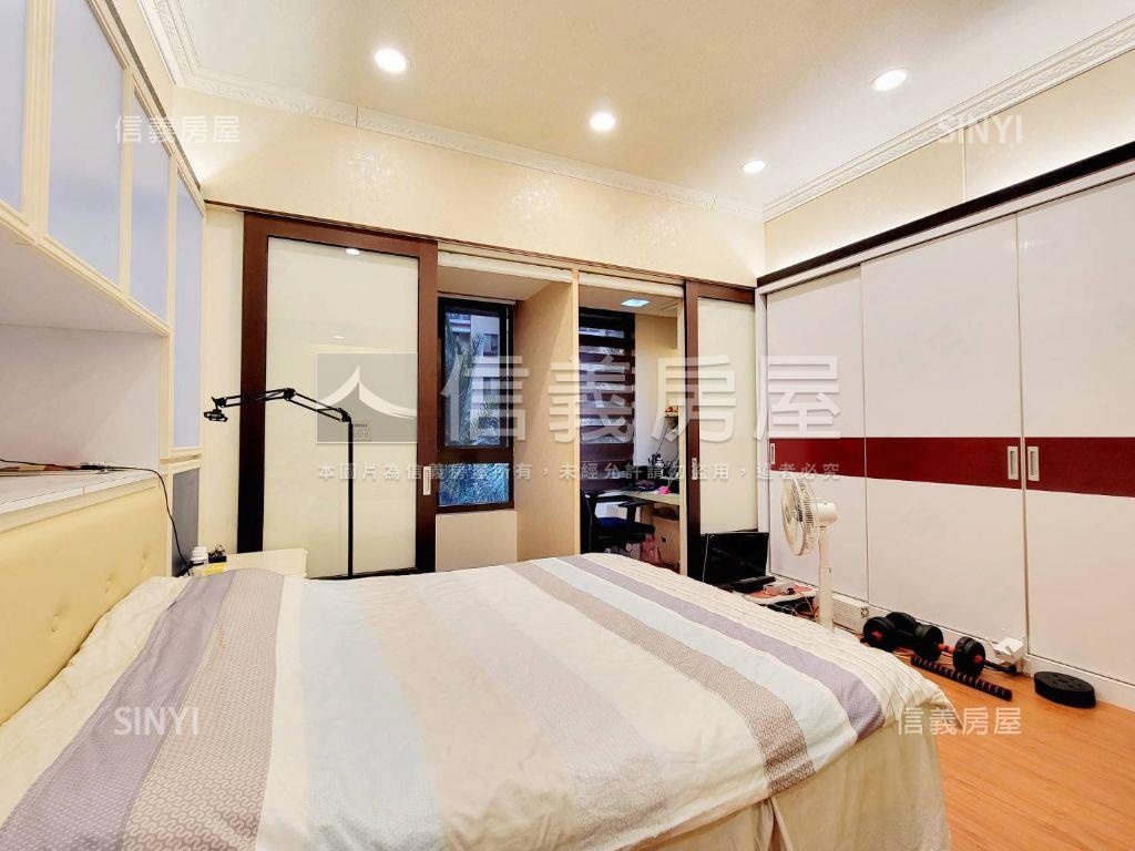 施華洛奇經典四房雙車位房屋室內格局與周邊環境