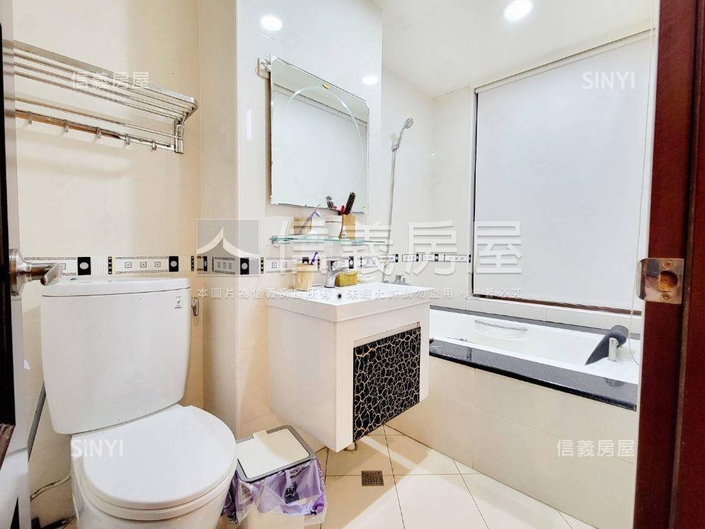 施華洛奇經典四房雙車位房屋室內格局與周邊環境