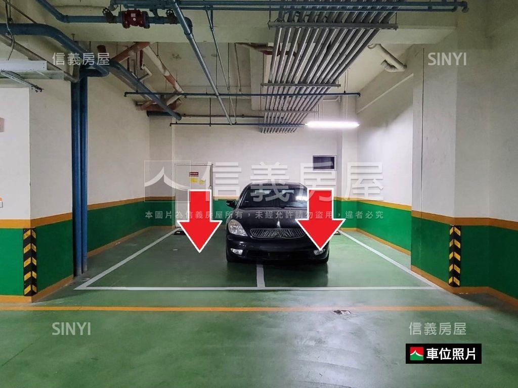 施華洛奇經典四房雙車位房屋室內格局與周邊環境