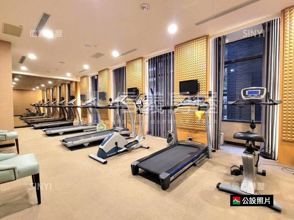 施華洛奇經典四房雙車位房屋室內格局與周邊環境