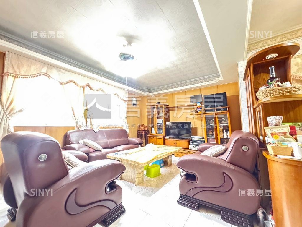 華鳳鎮北國小旁面寬透天房屋室內格局與周邊環境
