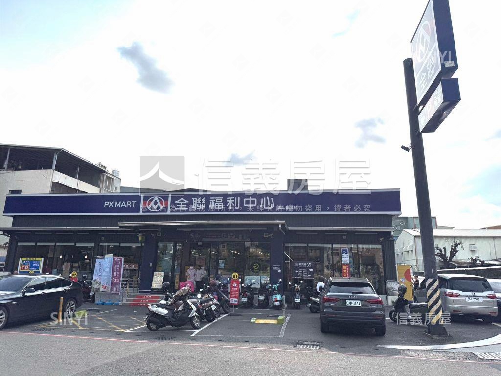 華鳳鎮北國小旁面寬透天房屋室內格局與周邊環境