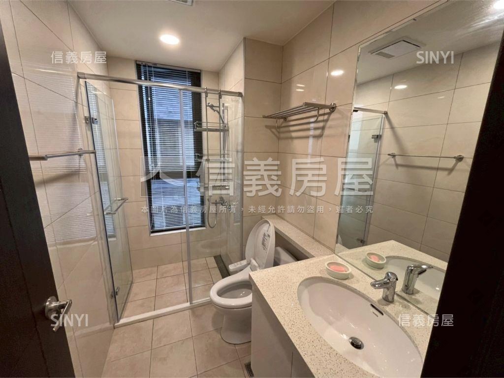 近捷運松築瓚帝王戶房屋室內格局與周邊環境