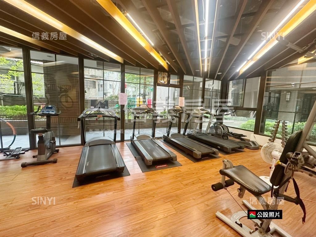 馥華大台北邊間方正房屋室內格局與周邊環境