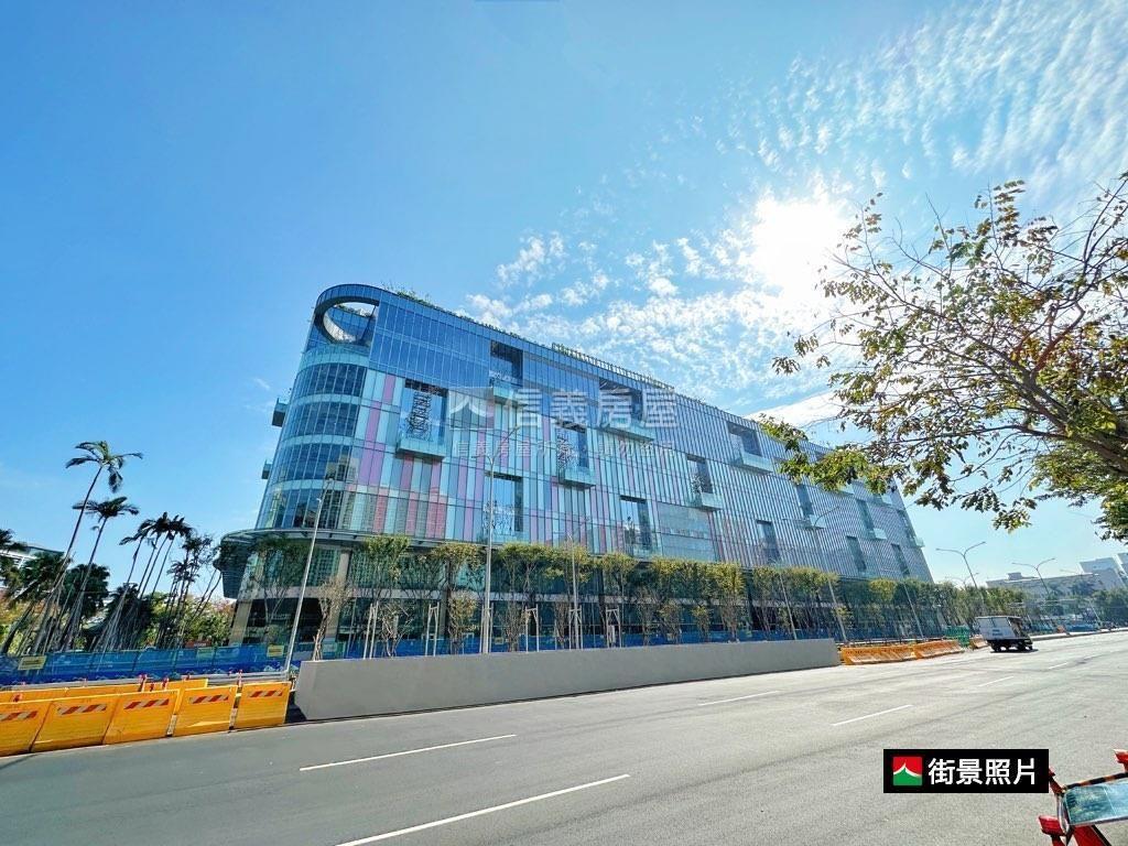 國館大巨蛋置產挑高金店房屋室內格局與周邊環境