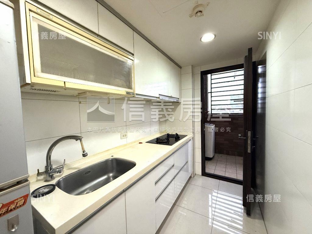 捷境美景宅★衛浴開窗房屋室內格局與周邊環境